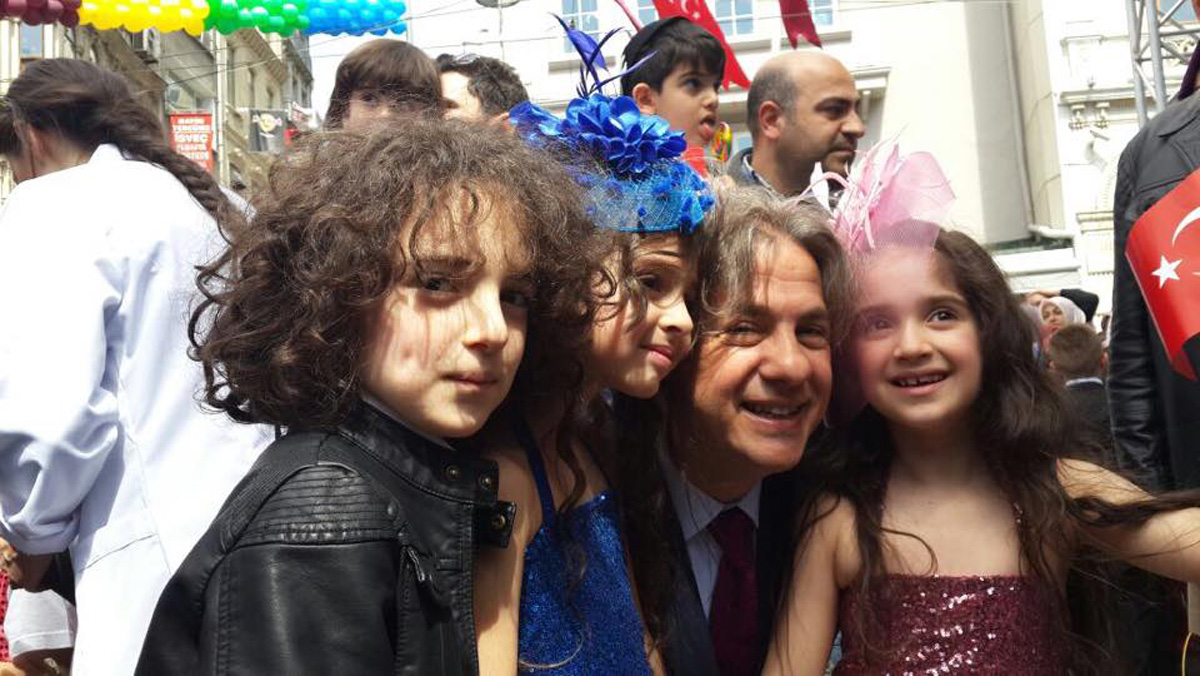 “Oyuq”un uğur marafonu (FOTO)