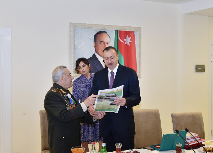 Prezident İlham Əliyev və xanımı yeni inzibati binanın açılışında iştirak ediblər (FOTO)