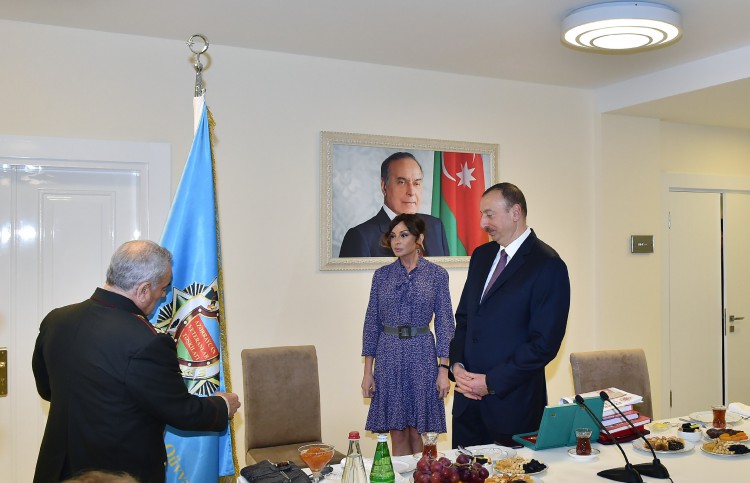 Prezident İlham Əliyev və xanımı yeni inzibati binanın açılışında iştirak ediblər (FOTO)