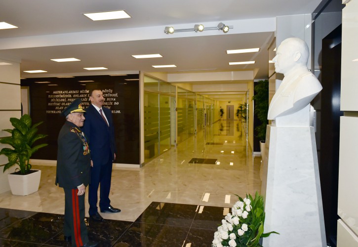 Prezident İlham Əliyev və xanımı yeni inzibati binanın açılışında iştirak ediblər (FOTO)