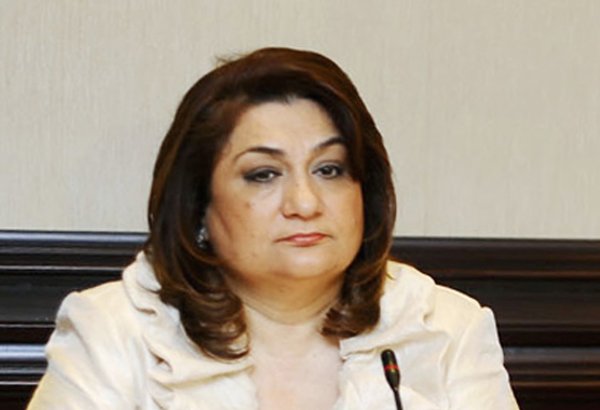 Hicran Hüseynova: "Maarifləndirmə işləri gücləndirilməsə, böyük problemlərlə rastlaşarıq"