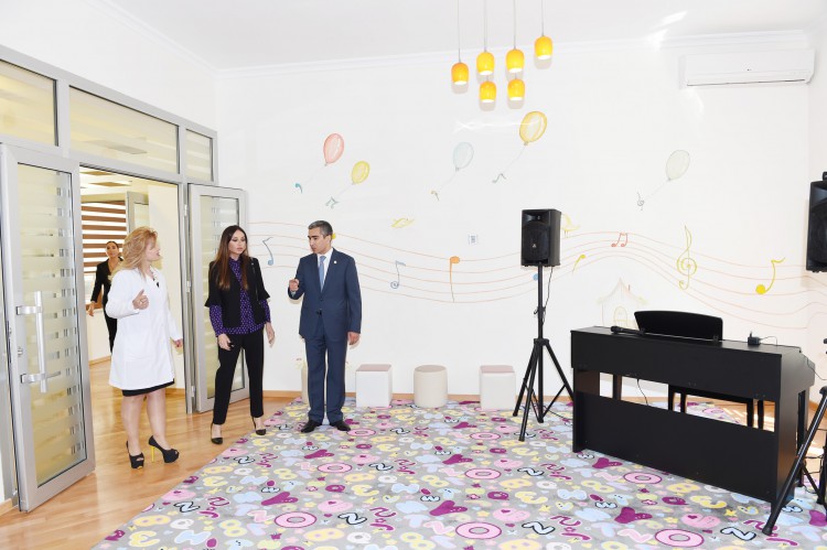Mehriban Əliyeva Bakıda 1 nömrəli körpələr evinin yenidənqurmadan sonra açılışında iştirak edib (FOTO)