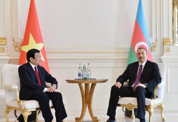 Azərbaycan və Vyetnam prezidentlərinin məhdud tərkibdə görüşü olub (FOTO)