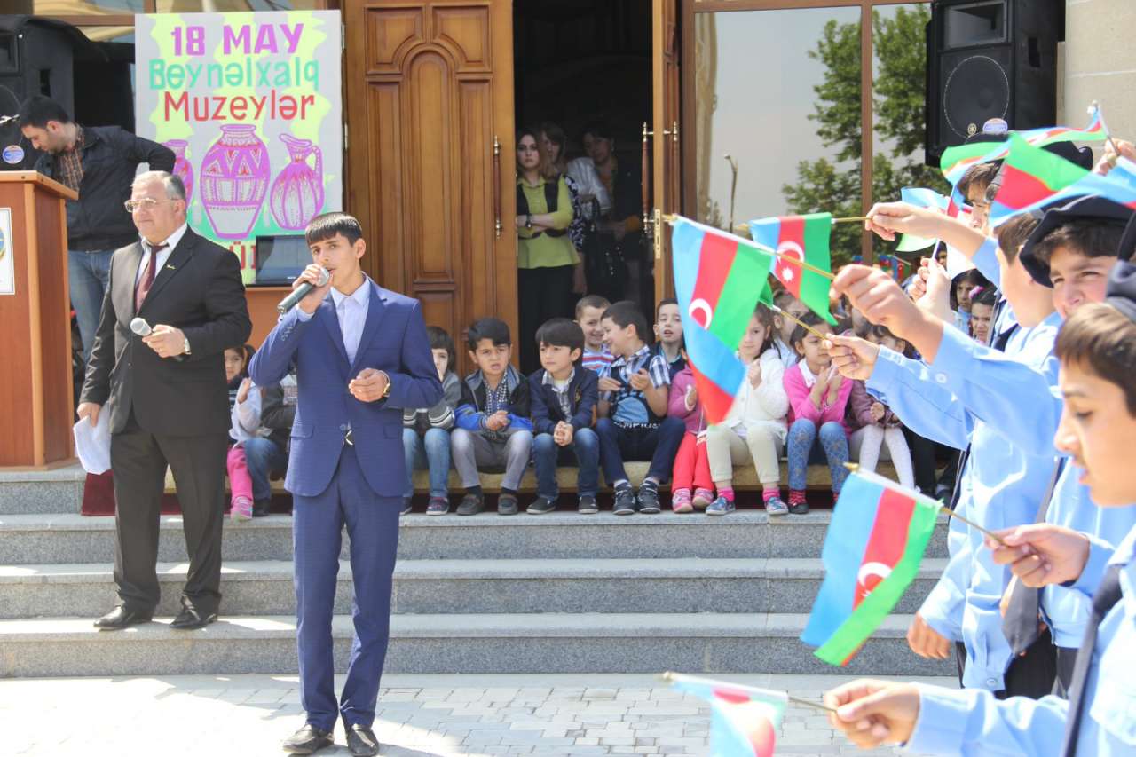 Bilik Fondu Saatlıda görüşlər keçirdi (FOTO)