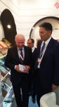 Turin kitab sərgisinin ziyarətçiləri Azərbaycan pavilyonuna böyük maraq göstərirlər (FOTO)
