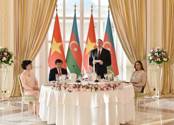 Prezident İlham Əliyev: Qəti mövqeyimiz bundan ibarətdir ki, Dağlıq Qarabağ münaqişəsi ancaq Azərbaycanın ərazi bütövlüyü çərçivəsində həll olunmalıdır