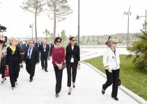 Birinci xanım Mehriban Əliyeva Bakıda “Sülh ağacı”nın açılış mərasimində iştirak edib (FOTO)