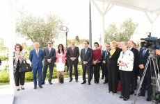 Birinci xanım Mehriban Əliyeva Bakıda “Sülh ağacı”nın açılış mərasimində iştirak edib (FOTO)