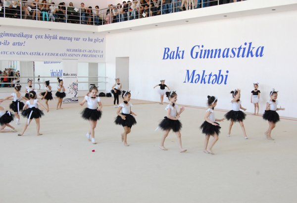Bədii gimnastika üzrə festival yarışları keçirilib (FOTO)