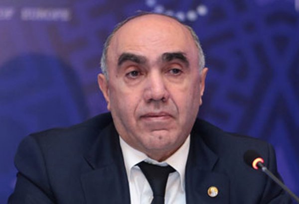 Zakir Qaralovun vətəndaşlarla görüşünün vaxtı dəyişdirildi