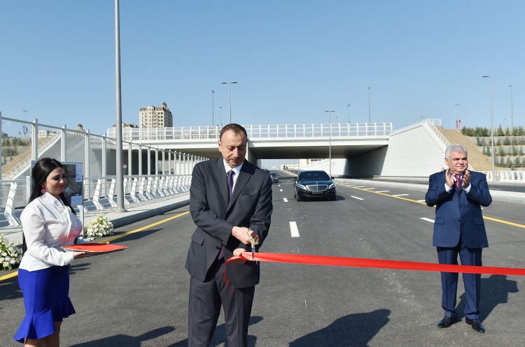 Prezident İlham Əliyev Bakı Olimpiya Stadionu ətrafında inşa olunan yol-nəqliyyat infrastrukturunun açılışında iştirak edib  (FOTO)