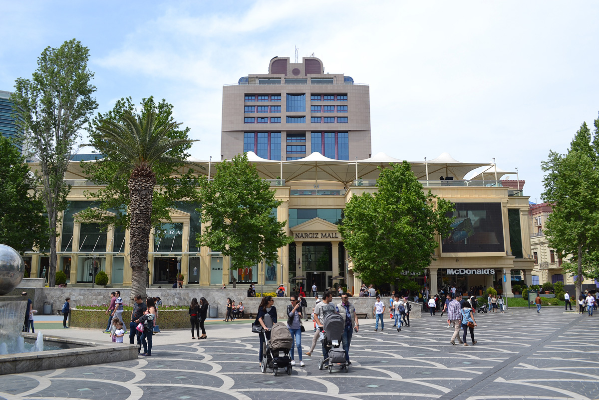 Bakı-2015: Paytaxtın mərkəzində gəzinti (FOTO)