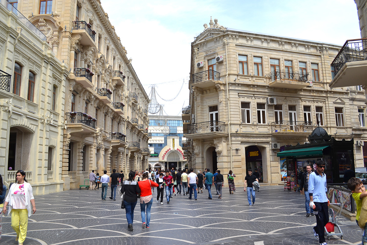 Bakı-2015: Paytaxtın mərkəzində gəzinti (FOTO)