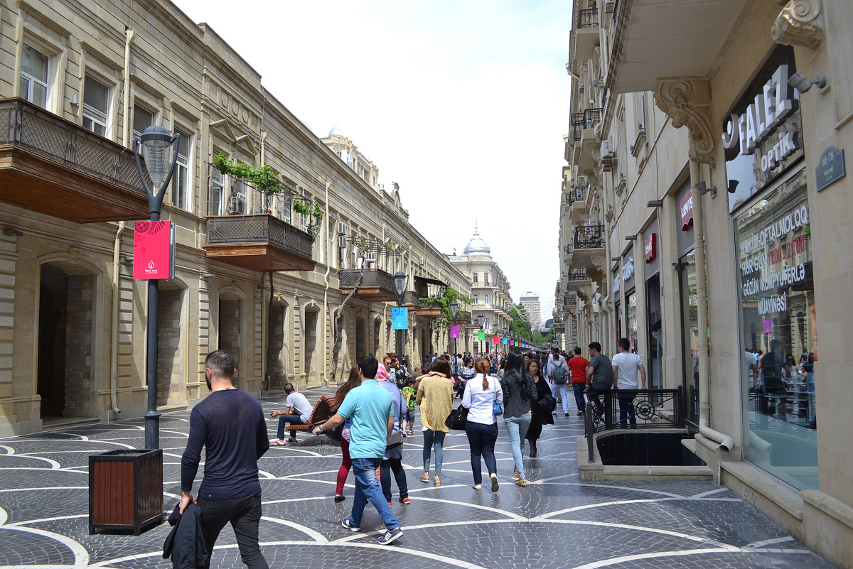 Bakı-2015: Paytaxtın mərkəzində gəzinti (FOTO)
