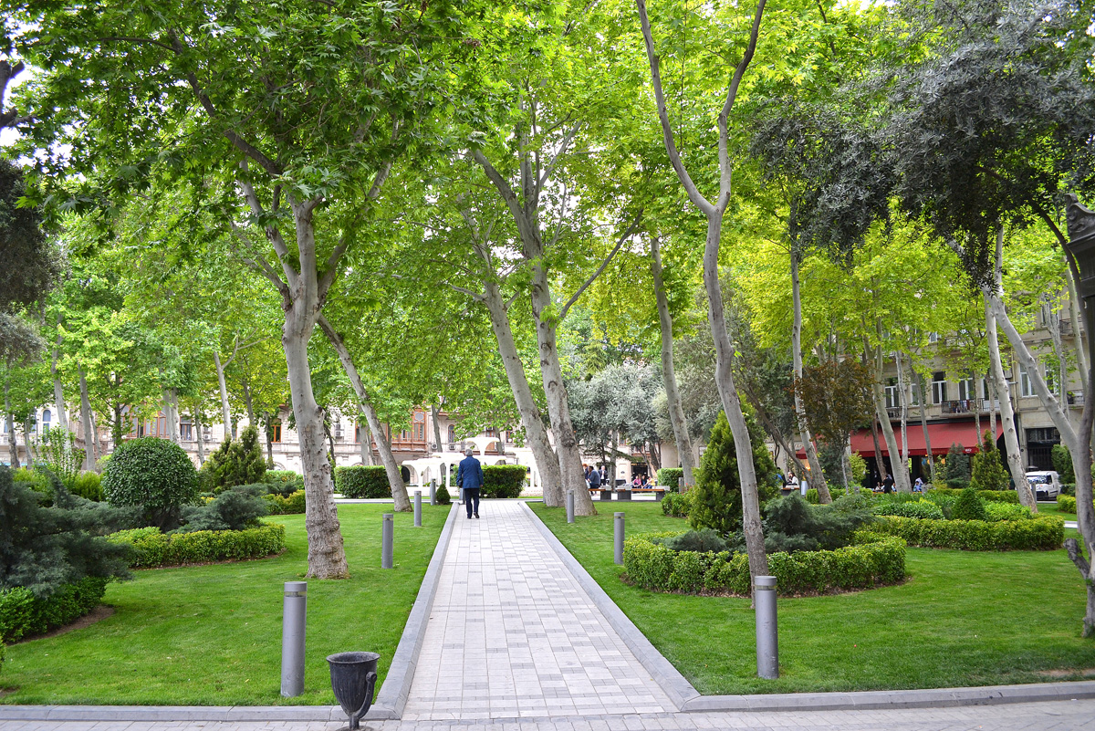 Bakı-2015: Paytaxtın mərkəzində gəzinti (FOTO)