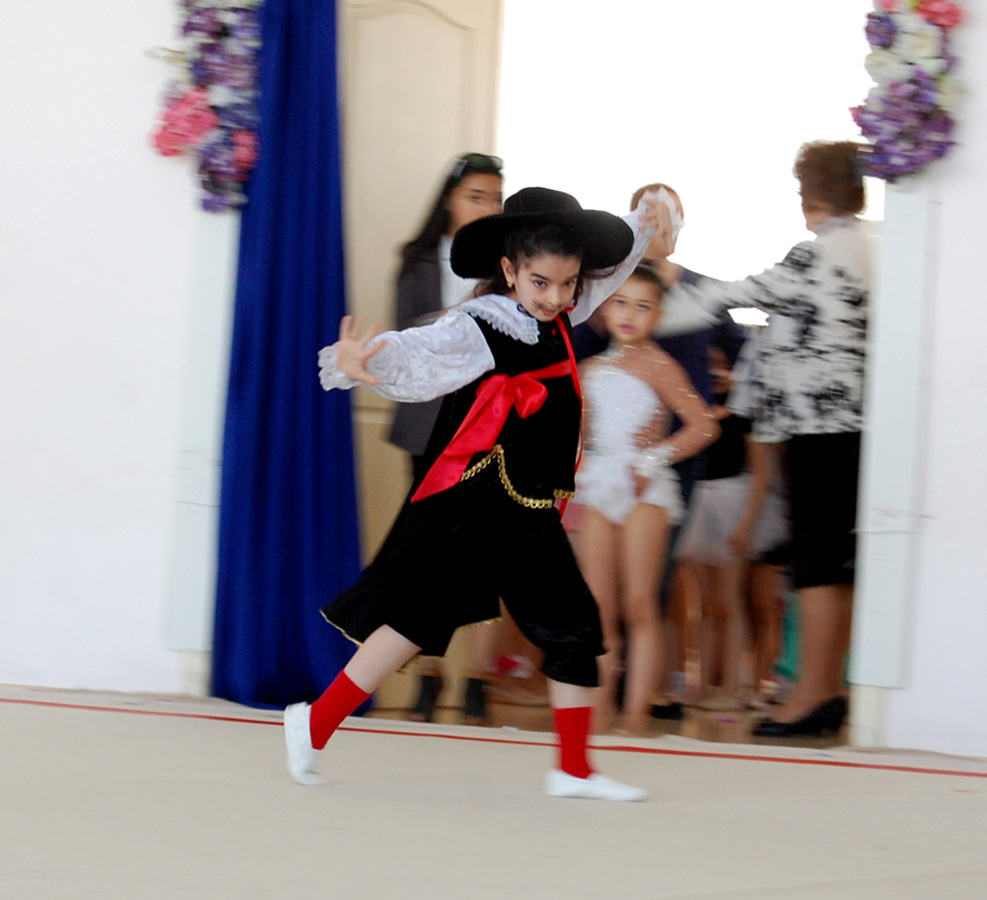 Bədii gimnastika üzrə festival yarışları keçirilib (FOTO)