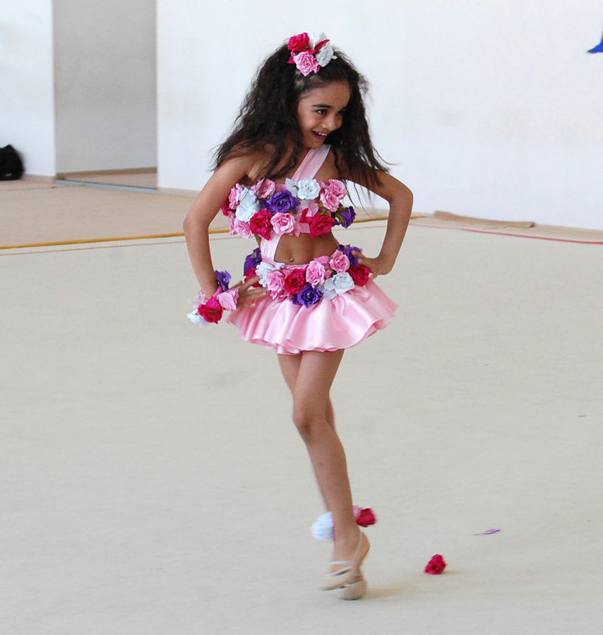 Bədii gimnastika üzrə festival yarışları keçirilib (FOTO)