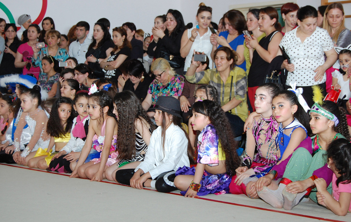 Bədii gimnastika üzrə festival yarışları keçirilib (FOTO)