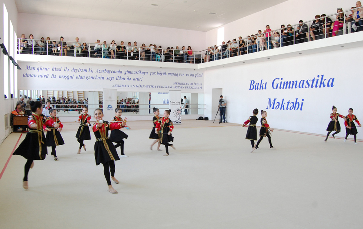Bədii gimnastika üzrə festival yarışları keçirilib (FOTO)