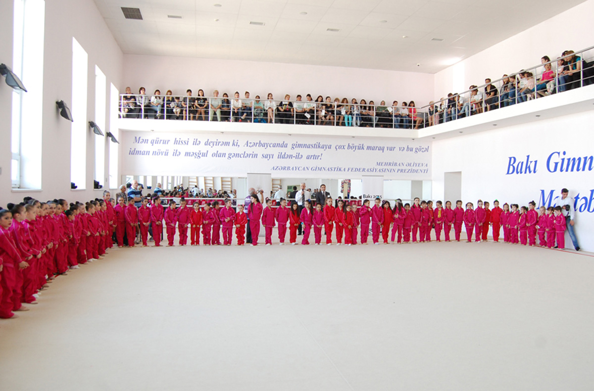 Bədii gimnastika üzrə festival yarışları keçirilib (FOTO)