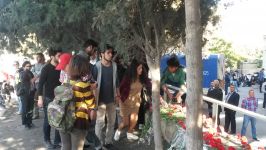 Bakıda yanğın zamanı ölənlər anıldı (FOTO)