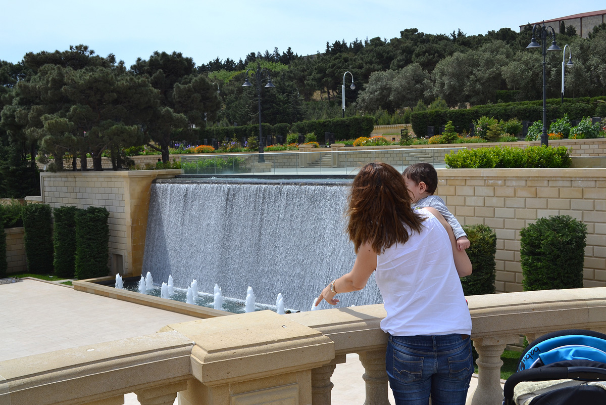 Bakı-2015: Dağüstü parkdan paytaxta açılan gözəl mənzərə (FOTO)