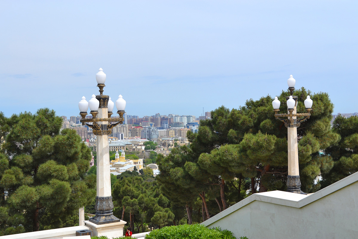 Bakı-2015: Dağüstü parkdan paytaxta açılan gözəl mənzərə (FOTO)