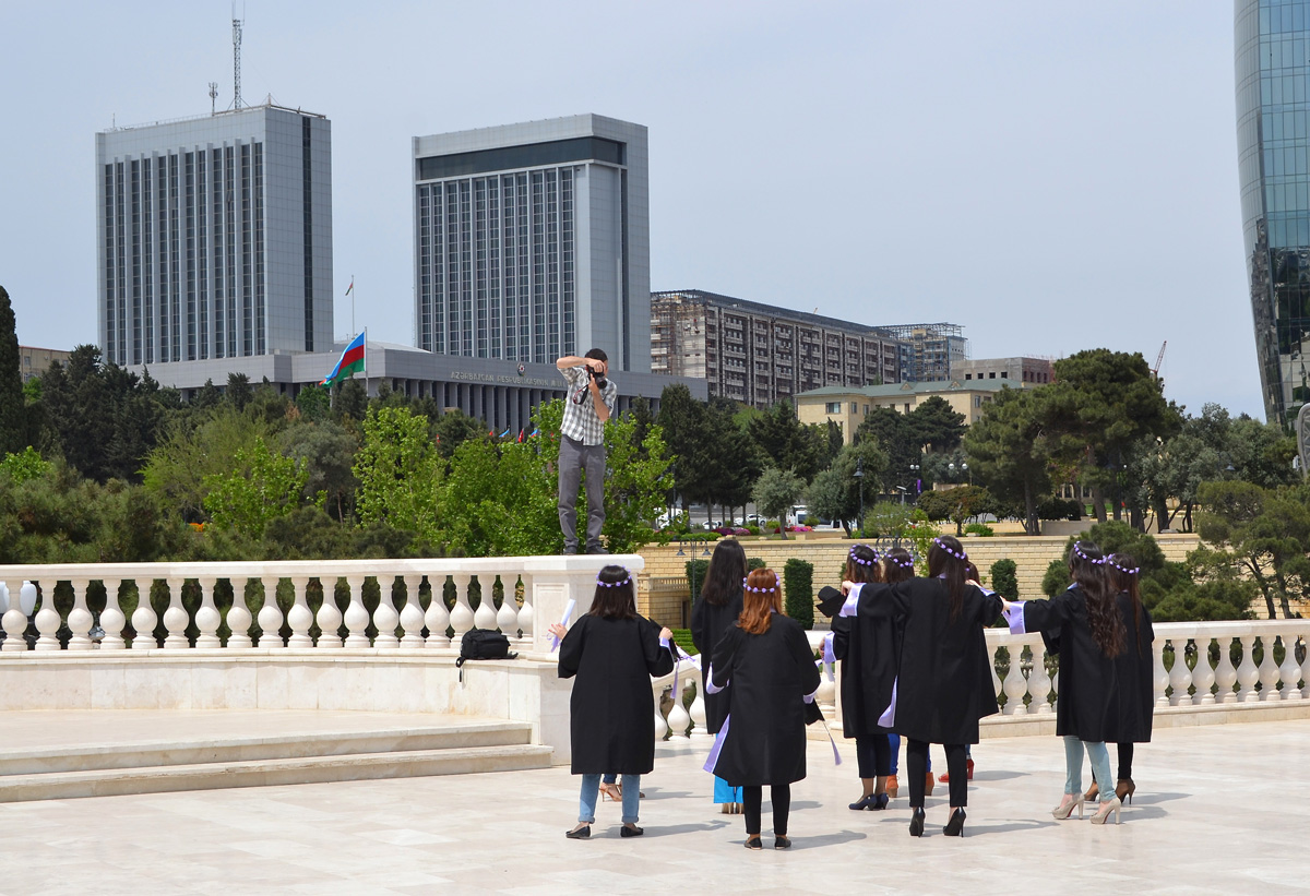 Bakı-2015: Dağüstü parkdan paytaxta açılan gözəl mənzərə (FOTO)