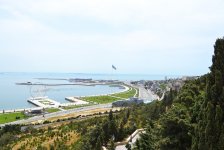 Bakı-2015: Dağüstü parkdan paytaxta açılan gözəl mənzərə (FOTO-2)