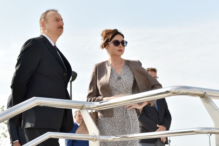 Prezident İlham Əliyev və xanımı Böyükşor bulvarının və parkının açılışında iştirak ediblər (FOTO)