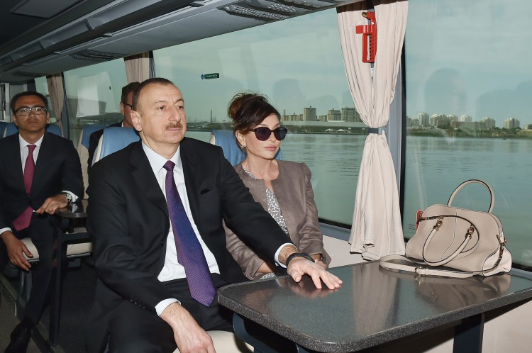 Prezident İlham Əliyev və xanımı Böyükşor bulvarının və parkının açılışında iştirak ediblər (FOTO)