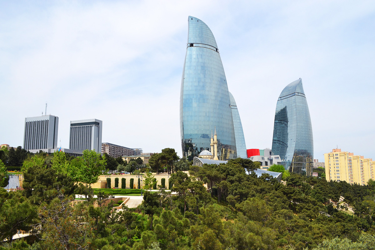 Bakı-2015: Dağüstü parkdan paytaxta açılan gözəl mənzərə (FOTO-2)