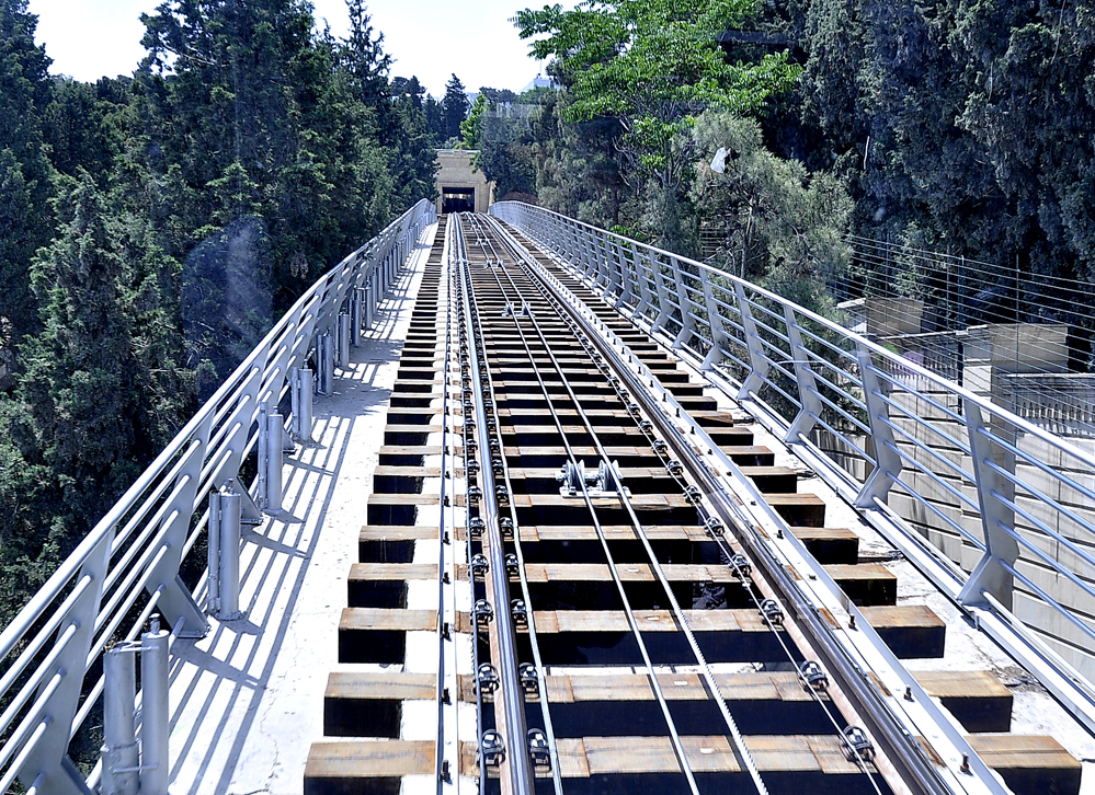 Bakı funikulyoru turistlərini gözləyir (FOTO)