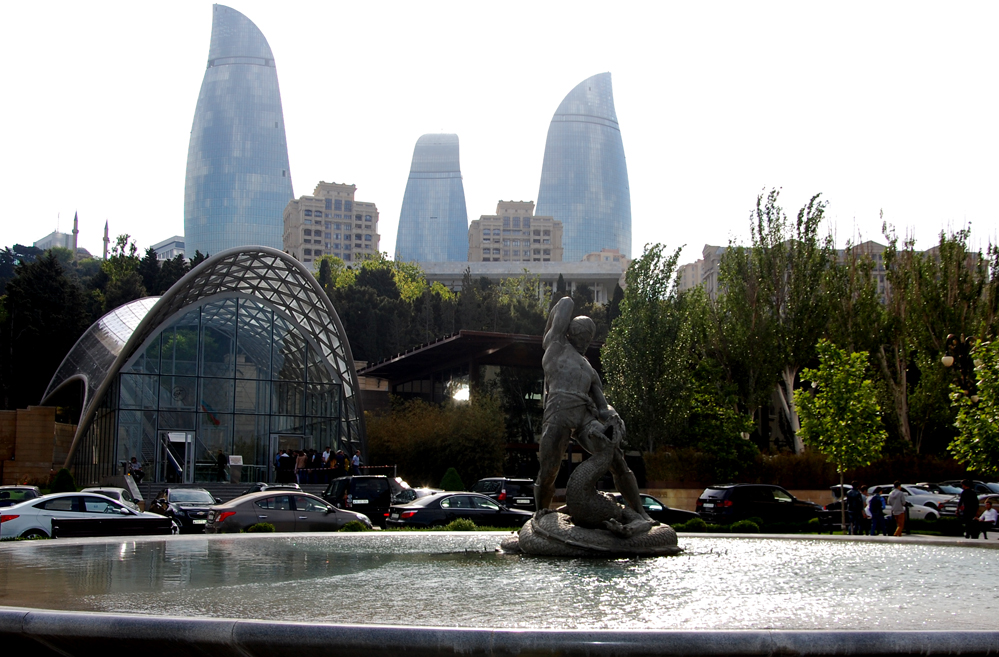 Bakı funikulyoru turistlərini gözləyir (FOTO)