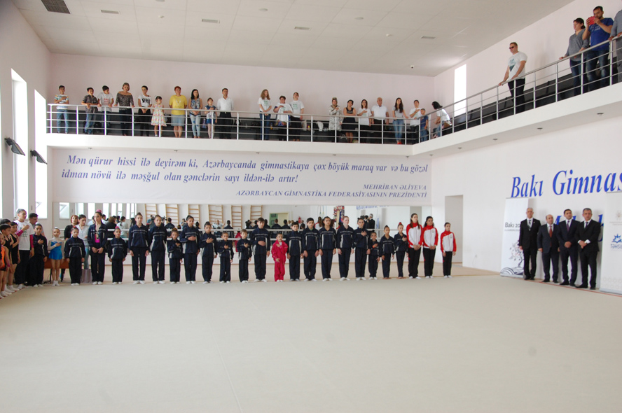 Bakı Gimnastika Məktəbində akrobatika gimnastikası üzrə yarışlar keçirilib (FOTO)