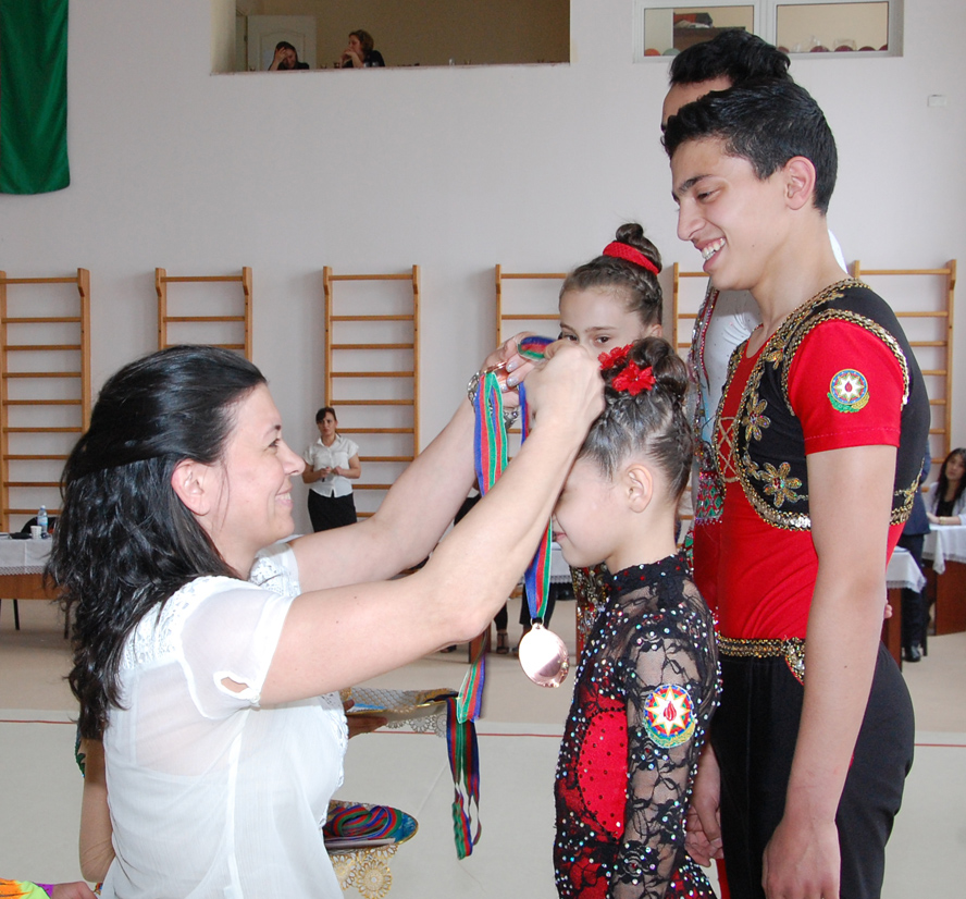 Bakı Gimnastika Məktəbində akrobatika gimnastikası üzrə yarışlar keçirilib (FOTO)