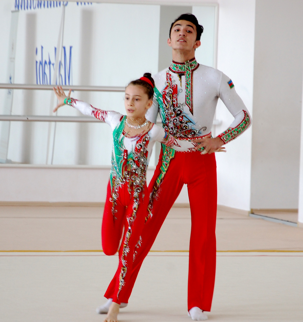 Bakı Gimnastika Məktəbində akrobatika gimnastikası üzrə yarışlar keçirilib (FOTO)
