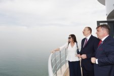 Prezident İlham Əliyev və xanımı Bakıda ailəvi istirahət mərkəzinin açılışında iştirak ediblər (FOTO)