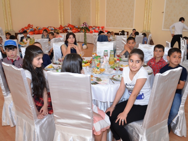 Heydər Əliyev Fondu körpələrimizə bayram sevinci yaşatdı (FOTO)