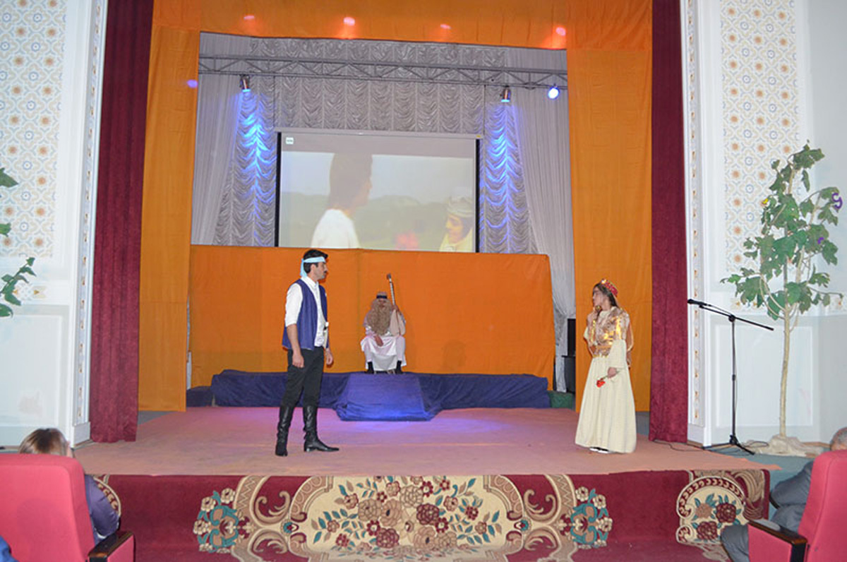 Qorqud kəlamları Horadiz məktəblilərinin dili ilə (FOTO)