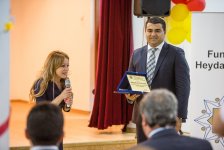 Heydər Əliyev Fondu Rumıniyadakı fəaliyyətinə görə “Mükəmməllik diplomu” ilə təltif edilib (FOTO)