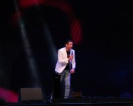 Milli Parkda Respublika Günü münasibətilə möhtəşəm bayram konserti və atəşfəşanlıq olub (FOTO)