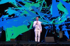 Milli Parkda Respublika Günü münasibətilə möhtəşəm bayram konserti və atəşfəşanlıq olub (FOTO)