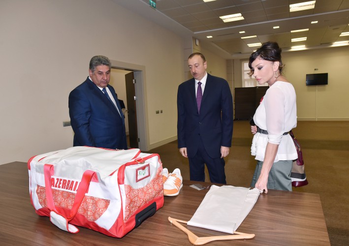 Prezident İlham Əliyev və xanımı I Avropa Oyunları Əməliyyat Komitəsinin baş ofisində yaradılan şəraitlə tanış olublar (FOTO)