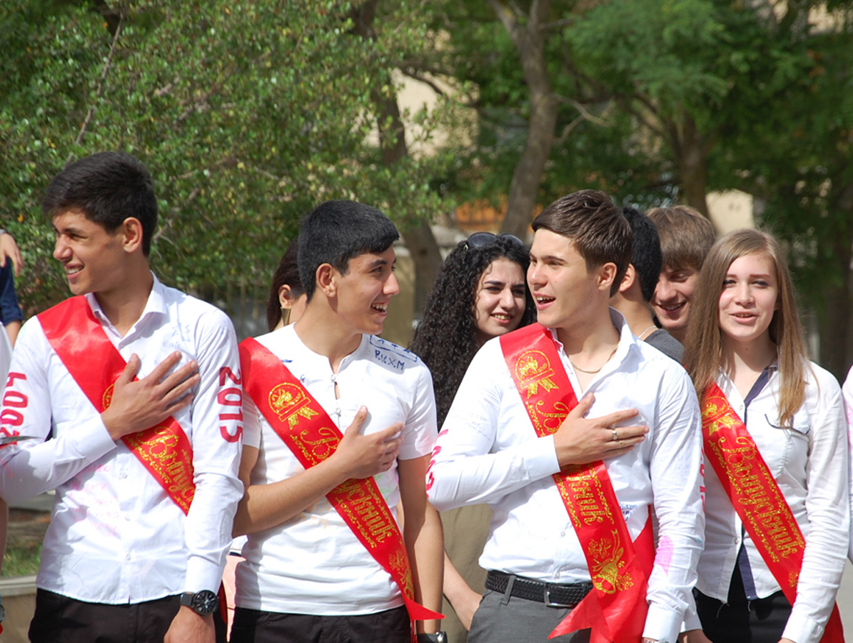 "Son zəng"i çalınanlar (FOTOSESSİYA)