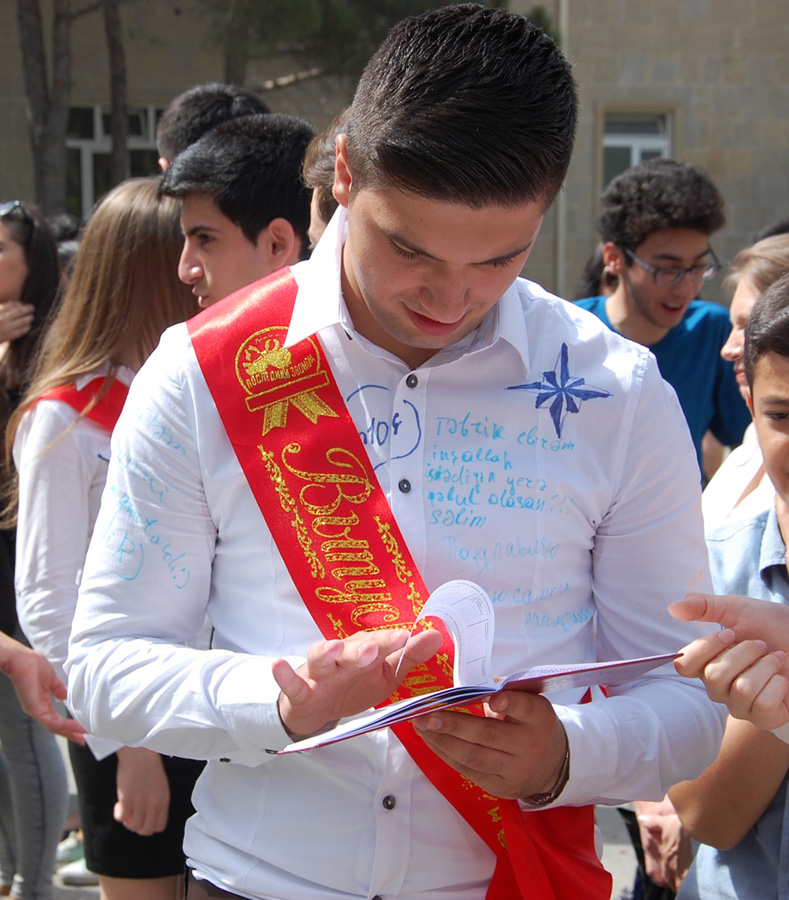 "Son zəng"i çalınanlar (FOTOSESSİYA)
