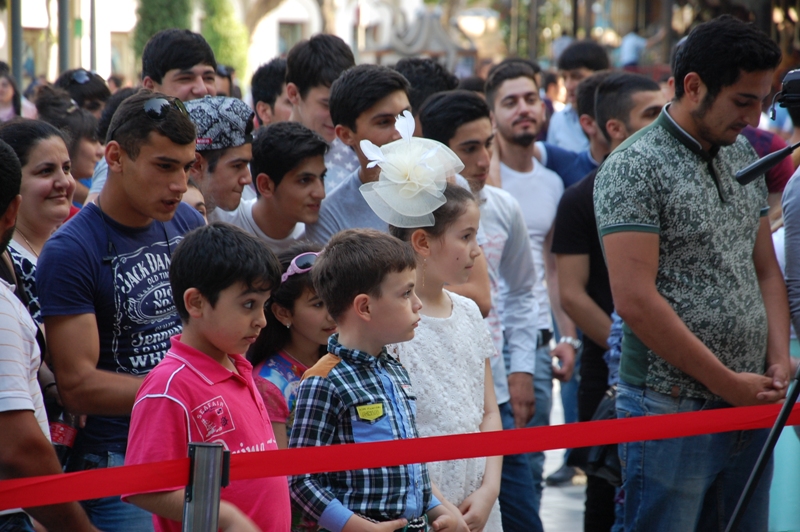 Birinci Avropa Oyunları ərəfəsində Bakıda "İFAM" xalq səhnəsi təşkil olunub (FOTO)