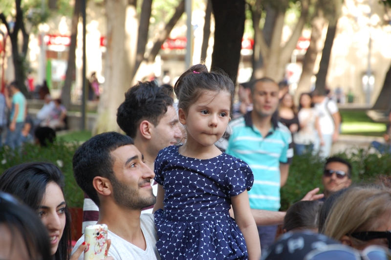 Birinci Avropa Oyunları ərəfəsində Bakıda "İFAM" xalq səhnəsi təşkil olunub (FOTO)