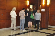 Azərbaycanda Türkiyə vətəndaşları parlament seçkilərində səs verməyə başlayıb (FOTO)