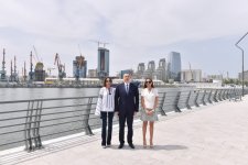 Prezident İlham Əliyev və xanımı Bakı Ağ Şəhər bulvarının açılışında iştirak ediblər (FOTO)